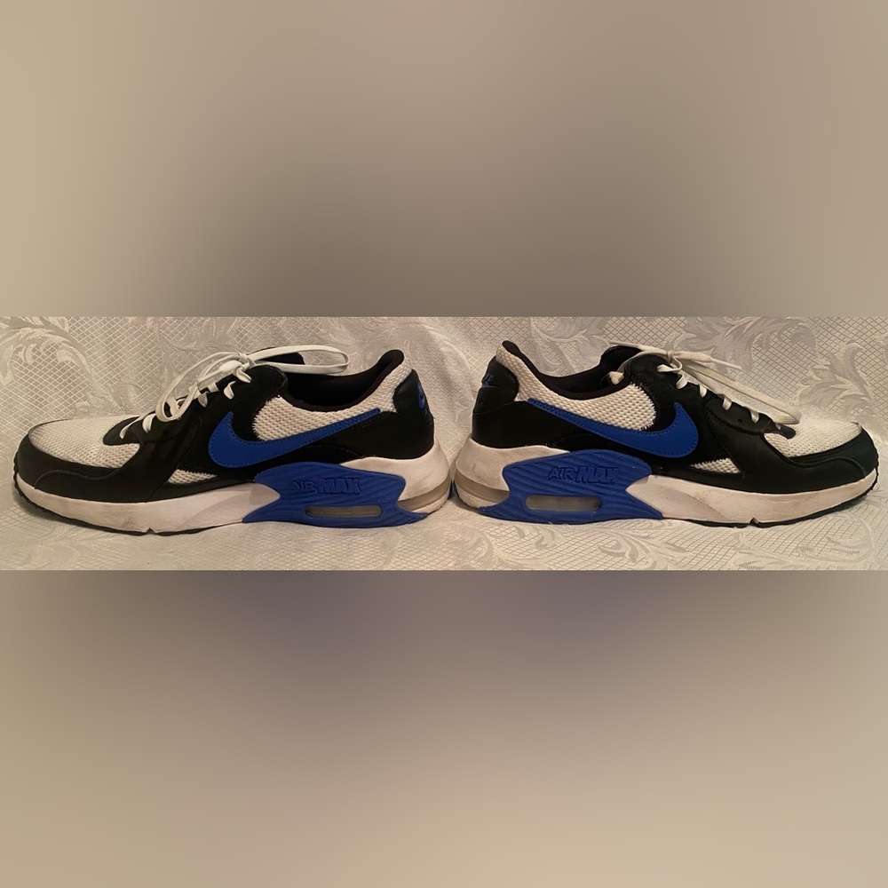 Nike Air Max Sneakers in Black and Blue - Picture 7 of 10